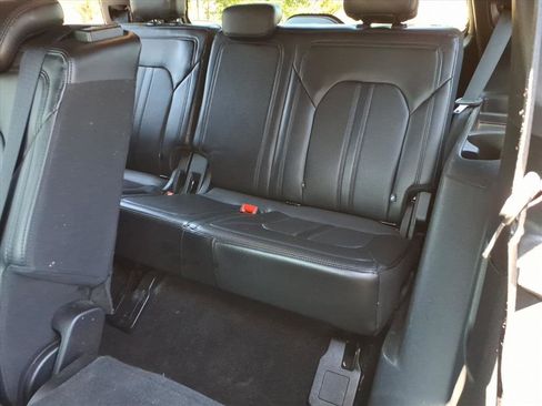Used 2020 Ford Expedition Limited AWD/4WD image 6