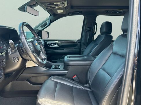 Used 2021 Chevrolet Tahoe LT w/ LT Signature Package RWD image 9