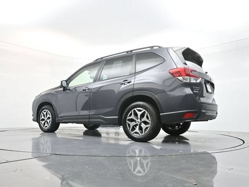 Used 2023 Subaru Forester Premium AWD/4WD image 40