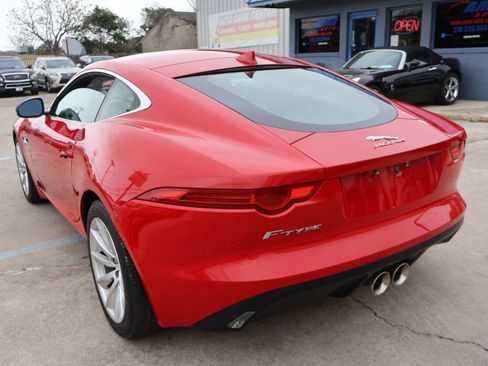 Used 2017 Jaguar F-TYPE Coupe image 5