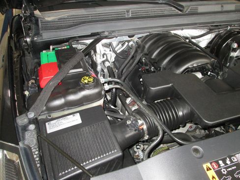 Used 2017 GMC Yukon XL Denali w/ Open Road Package image 36