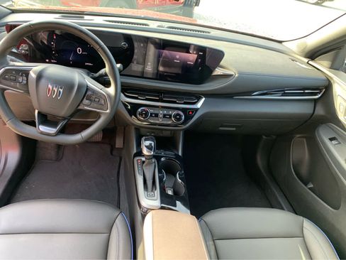 Used 2024 Buick Envista Sport Touring w/ Convenience II Package image 10