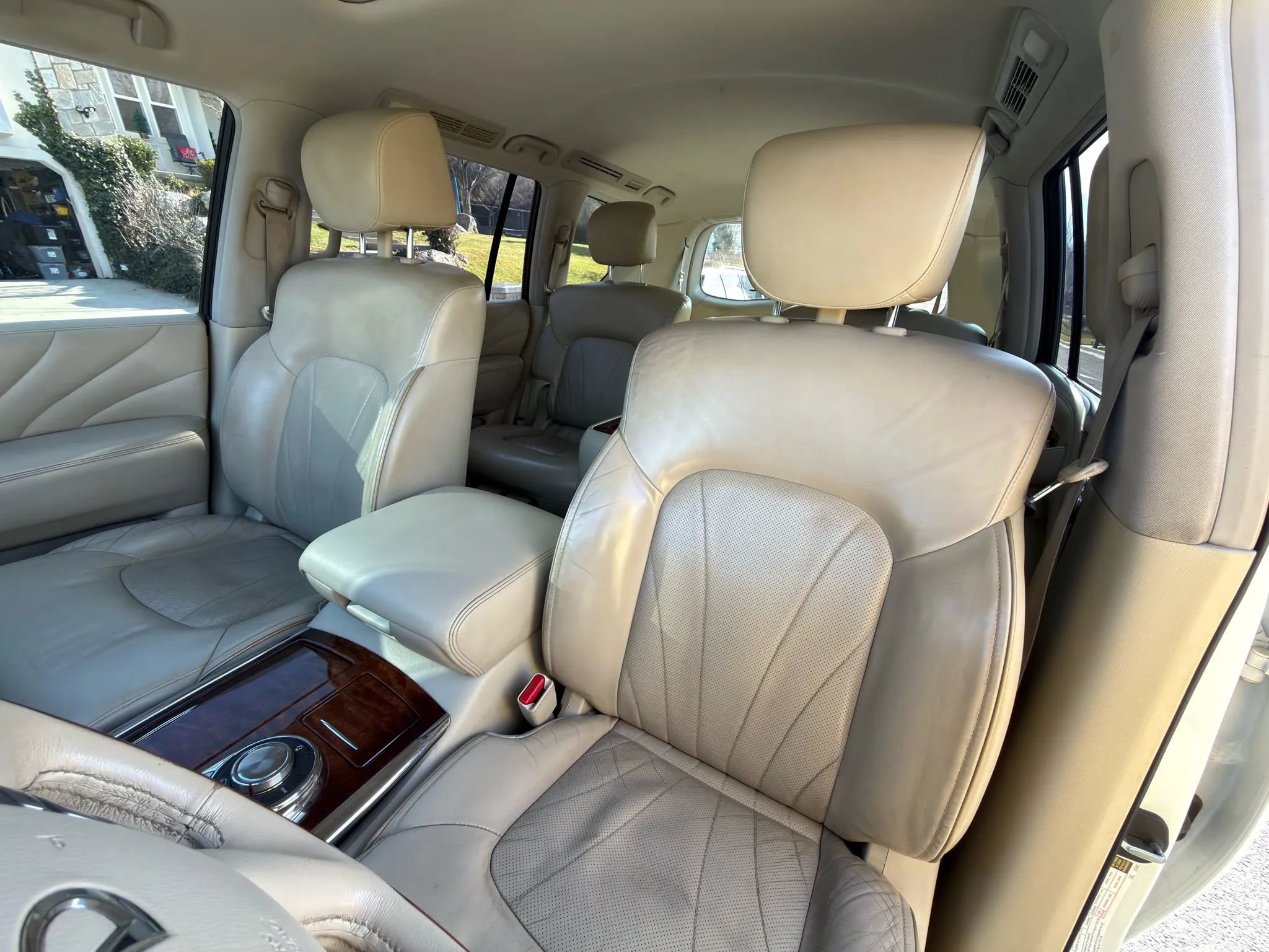 Used 2016 INFINITI QX80 4WD w/ Deluxe Technology Package image 33
