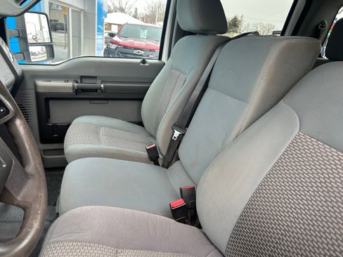 Used 2011 Ford F250 XLT w/ XLT Interior Pkg image 26