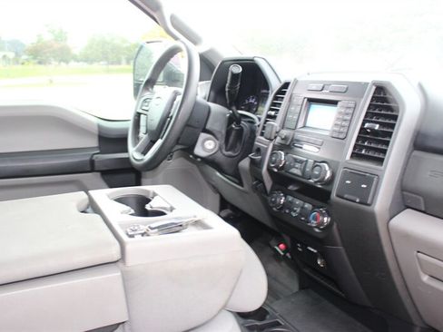 Used 2019 Ford F250 XL w/ Power Equipment Group RWD image 15