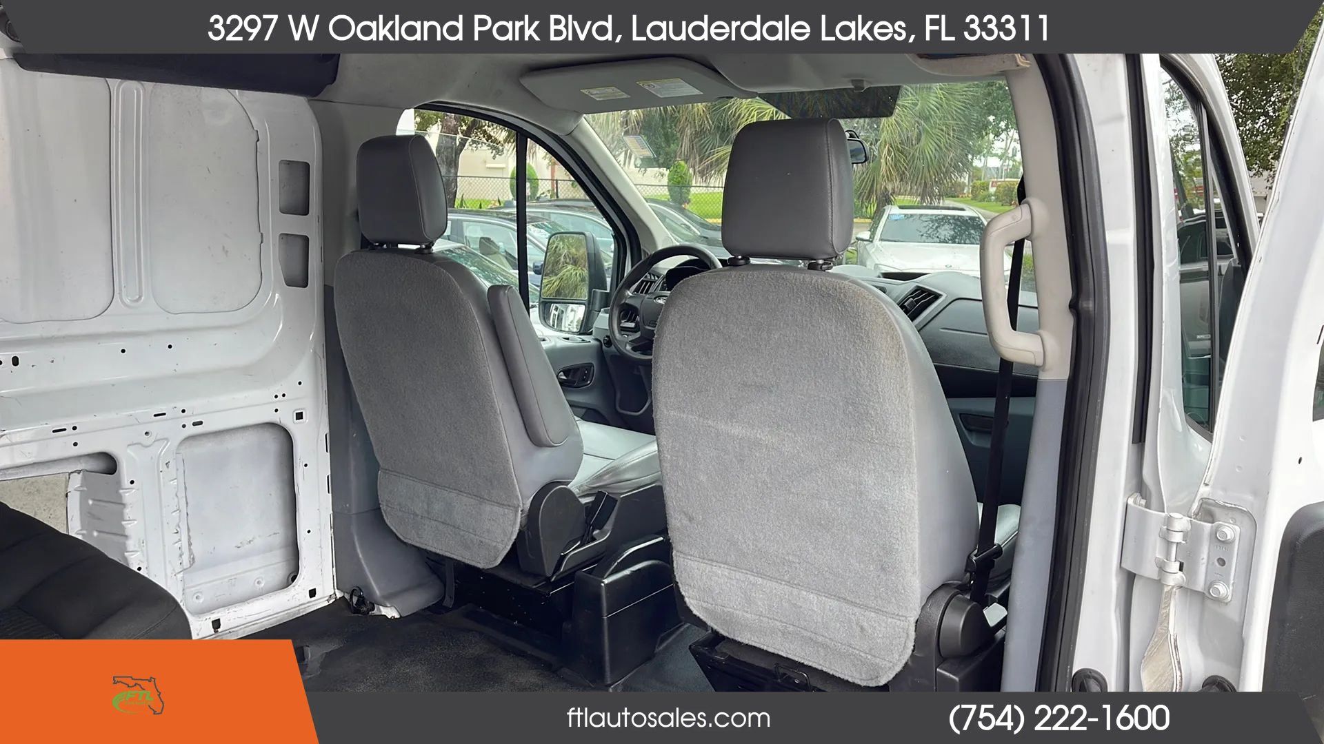 Used 2015 Ford Transit 150 130 Low Roof w/ Exterior Upgrade Package RWD image 32