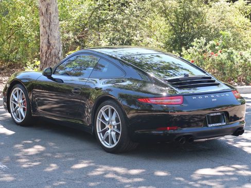 Used 2016 Porsche 911 Carrera image 4