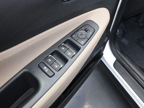 Certified 2023 Hyundai Santa Fe SEL image 19