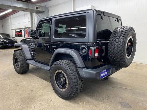 Used 2020 Jeep Wrangler Sport AWD/4WD image 3