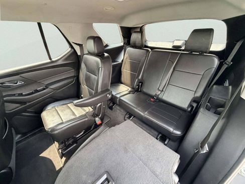 Used 2020 Chevrolet Traverse LT AWD/4WD image 21