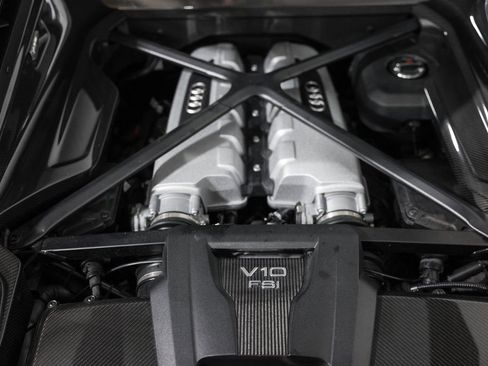 Used 2022 Audi R8 V10 performance image 34