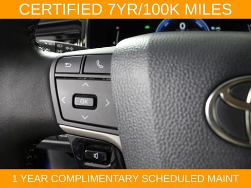 Used 2025 Toyota Camry SE FWD image 20