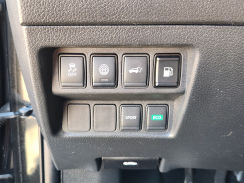 Used 2019 Nissan Rogue SV FWD image 24