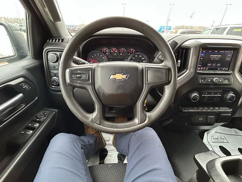 Used 2020 Chevrolet Silverado 1500 Custom w/ Custom Value Package image 25