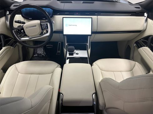 New 2026 Land Rover Range Rover Autobiography image 8