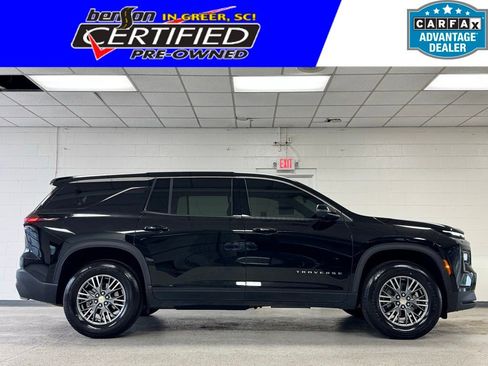 Used 2024 Chevrolet Traverse LS FWD image 1
