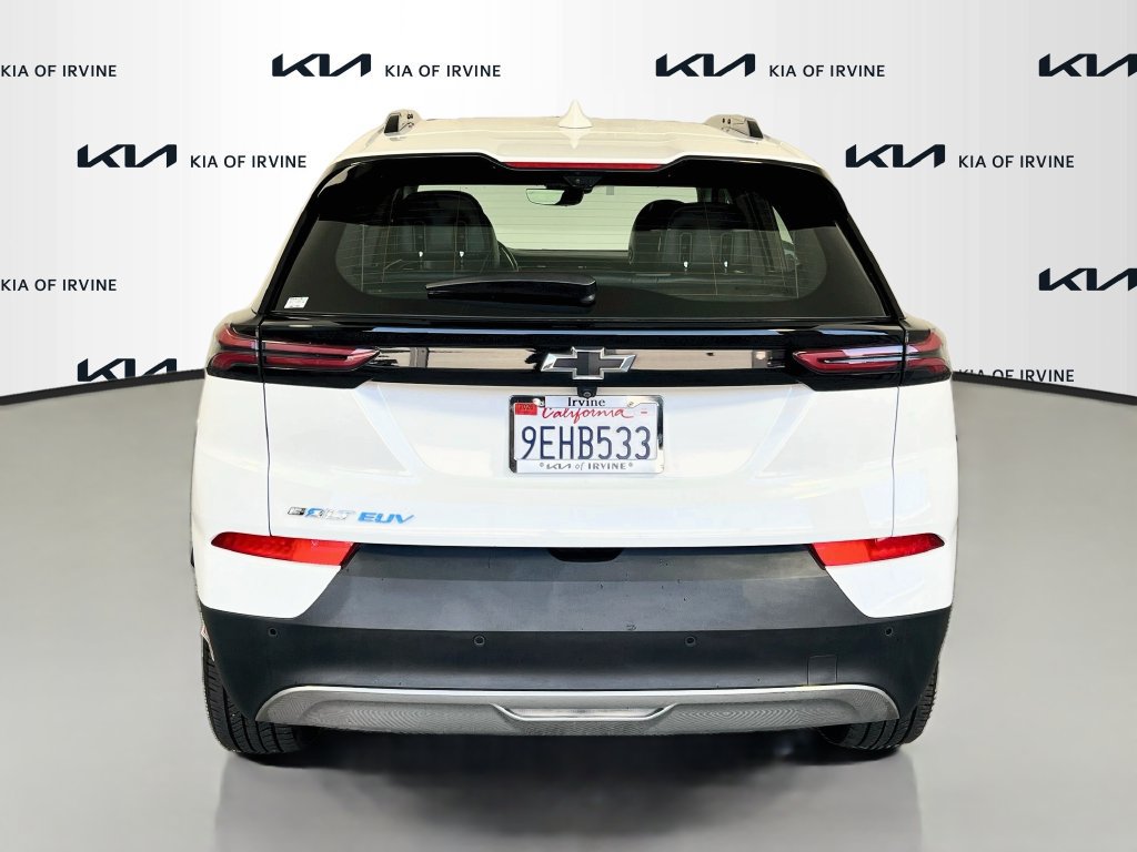 Used 2023 Chevrolet Bolt EUV Premier w/ Sun & Sound Package FWD image 7