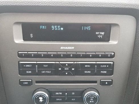 Used 2011 Ford Mustang GT Premium w/ 401A Rapid Spec Order Code image 26