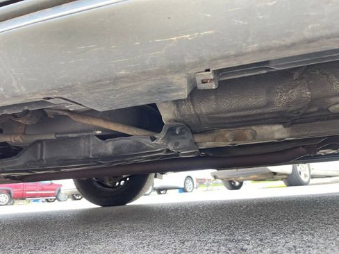 Used 2012 Toyota Camry LE image 16