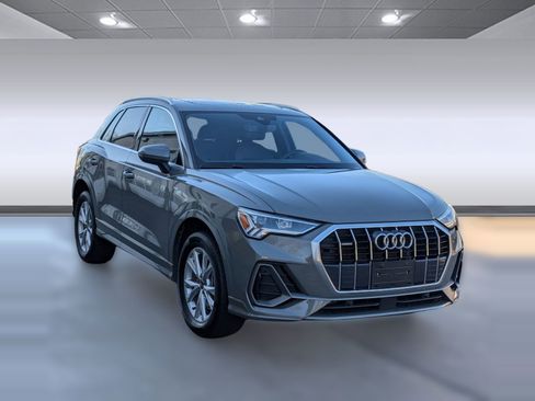 Used 2024 Audi Q3 2.0T Premium image 7