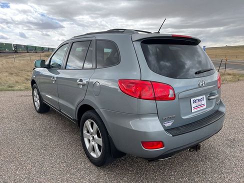 Used 2009 Hyundai Santa Fe Limited w/ Navigation Pkg 5 AWD/4WD image 3