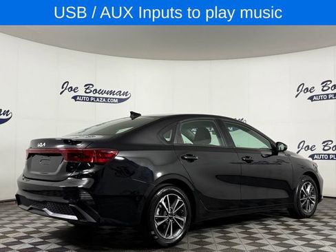 Used 2024 Kia Forte LXS w/ LXS Technology Package FWD image 6