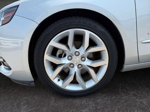 Used 2017 Chevrolet Impala Premier FWD image 9