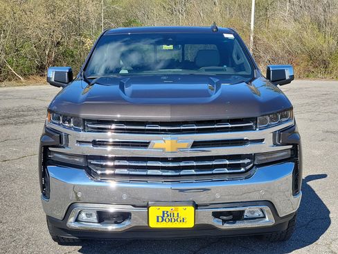 Used 2021 Chevrolet Silverado 1500 LTZ w/ Technology Package AWD/4WD image 2