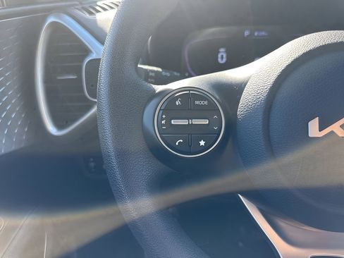 Used 2024 Kia Soul LX w/ Option Group 015 image 13