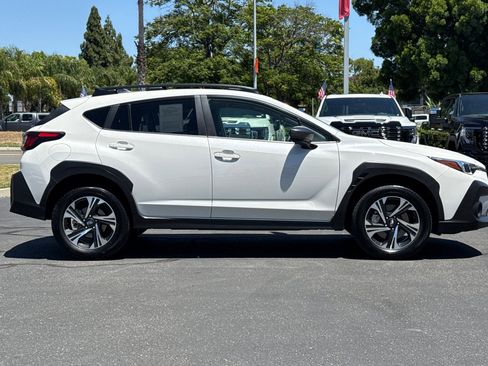 Used 2025 Subaru Crosstrek 2.0i Premium AWD/4WD image 3