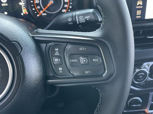 New 2026 Jeep Wrangler Unlimited Rubicon image 38