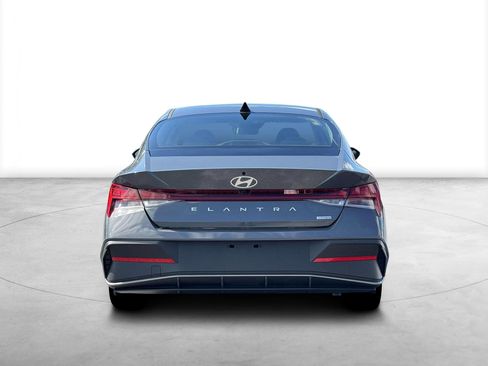 New 2026 Hyundai Elantra Blue image 6