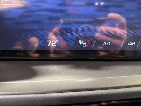 New 2026 Chevrolet Traverse LT w/ Driver Confidence Package image 29