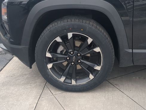 Used 2025 Chevrolet Equinox RS image 13