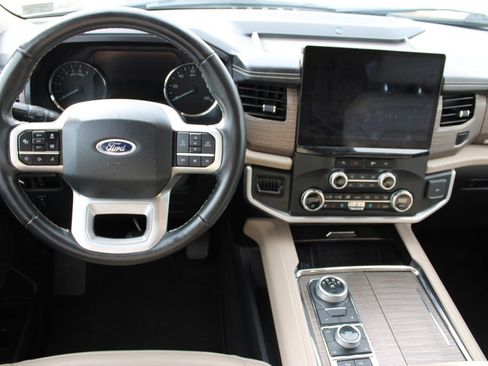 Used 2024 Ford Expedition Max Limited image 11