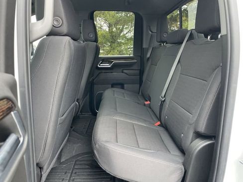 Used 2024 GMC Sierra 2500 SLE image 13