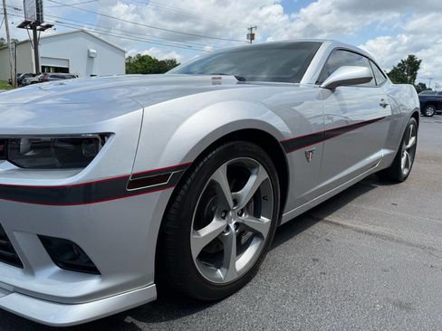 Used 2015 Chevrolet Camaro SS w/ Commemorative Special Edition image 17