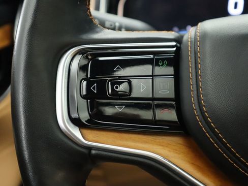 Used 2022 Jeep Grand Wagoneer Series III w/ Flexible Seating Group image 11