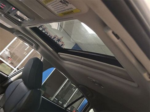 Used 2023 Subaru Crosstrek 2.5i Limited w/ Popular Package #3 image 22