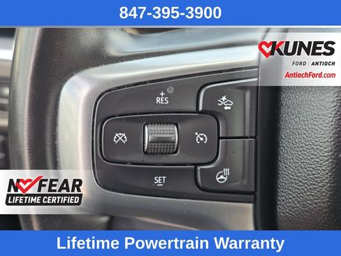 Used 2024 Chevrolet Suburban Premier AWD/4WD image 28