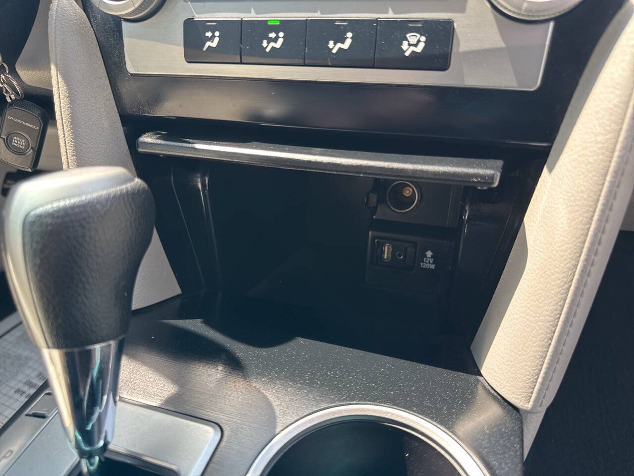 Used 2014 Toyota Camry FWD image 9