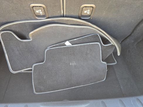 Used 2010 MINI Cooper Hardtop image 16