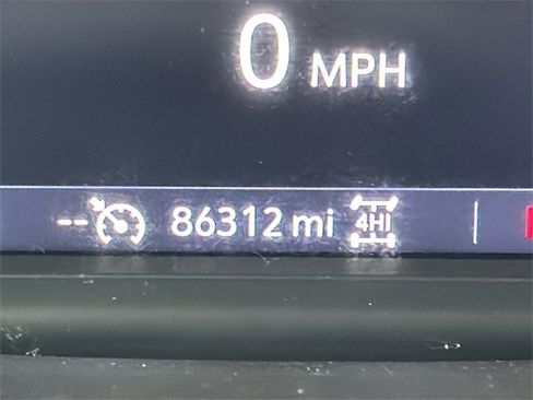 Used 2022 Chevrolet Silverado 1500 LTZ image 27