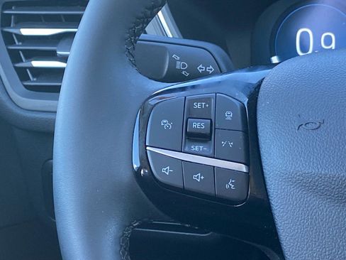 Certified 2023 Ford Escape Platinum AWD/4WD image 9