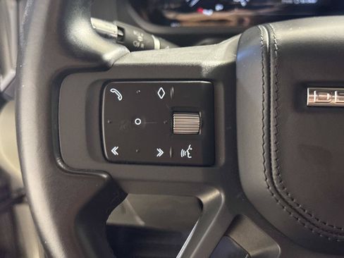 Used 2022 Land Rover Defender 110 X-Dynamic HSE AWD/4WD image 31