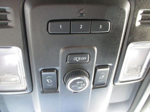 Used 2024 Chevrolet Tahoe LT w/ Luxury Package AWD/4WD image 22