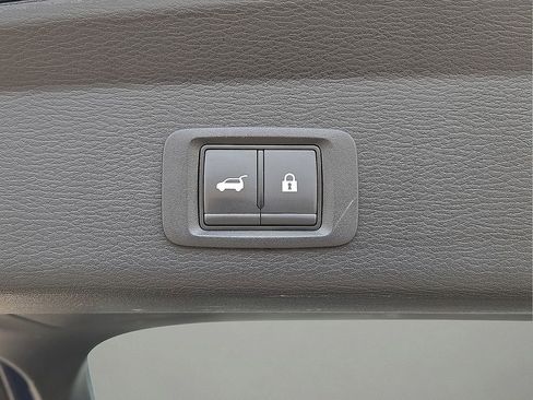 Used 2024 Mitsubishi Outlander SE image 15