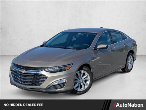 Used 2025 Chevrolet Malibu LT FWD image 1