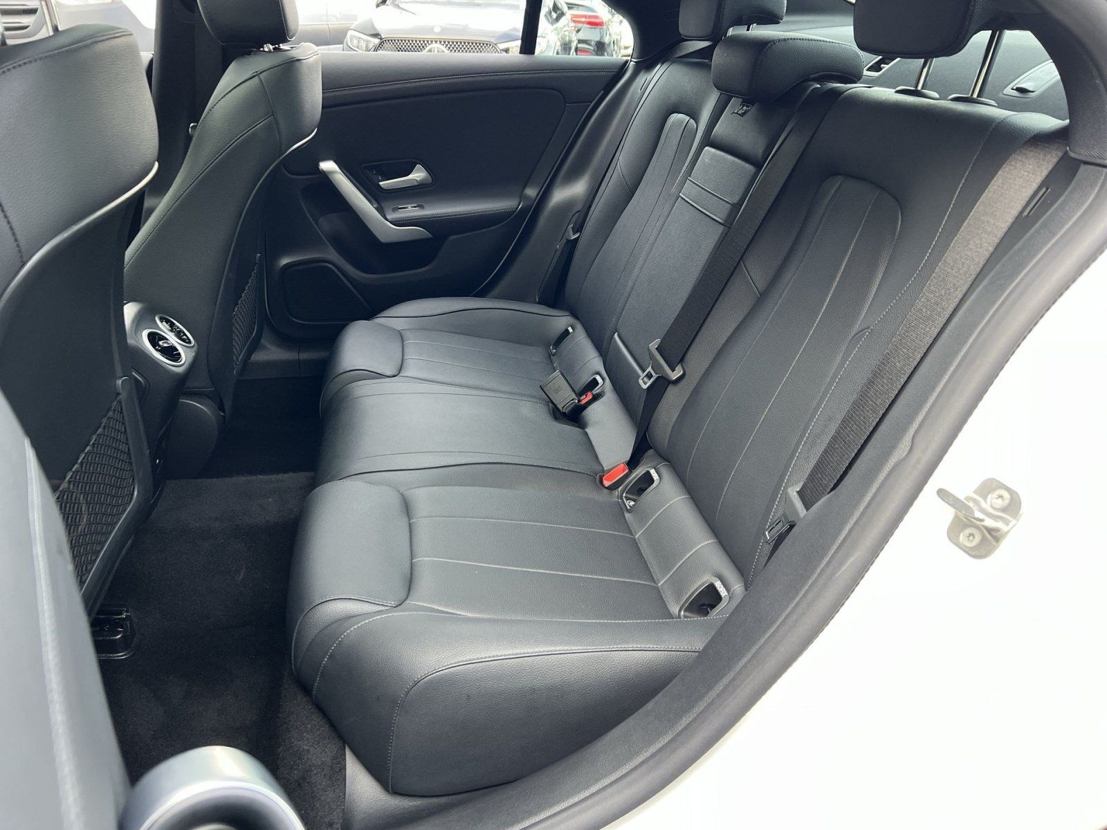 Used 2025 Mercedes-Benz CLA 250 4MATIC image 30