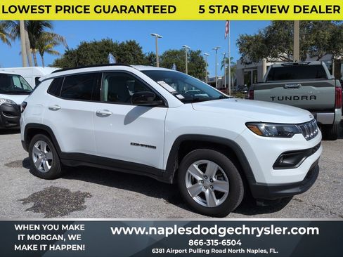 Used 2022 Jeep Compass Latitude FWD image 1